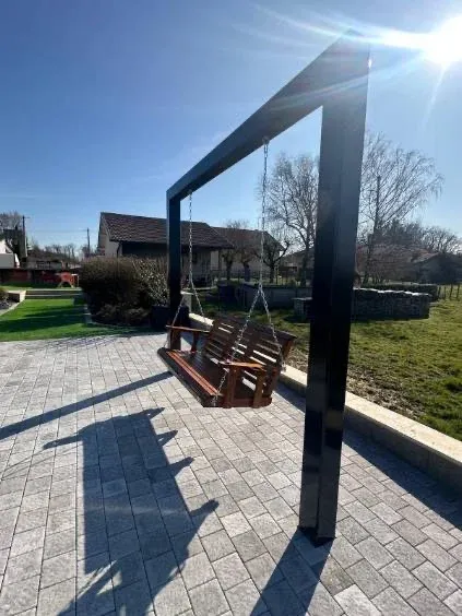 MMI Pergola équipe vos extérieurs avec des pergolas bioclimatiques et plus, Bourg-en-Bresse, MMI